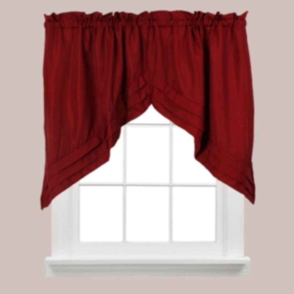 NWT Saturday Knight Holden Pleated Swag Pair Red